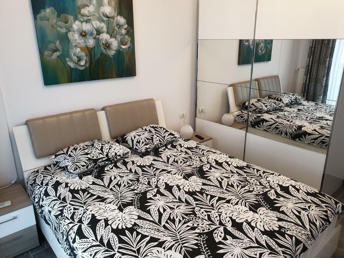 Holiday Apartment Mamaia Nord Năvodari Exteriör bild